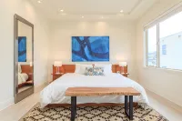 Luxury Beachfront Penthouse near SF (3) - Boutique