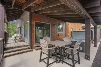 Pet Friendly Embers Ultimate Duplex, Hot Tub, Wifi, Paved Roads, Pool Access - 精品