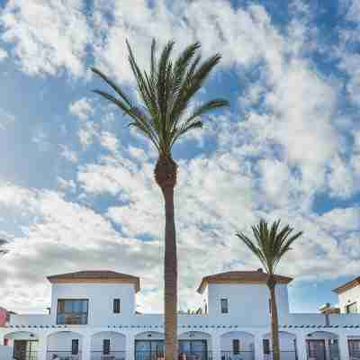 Broncemar Beach Suites Hotel Exterior