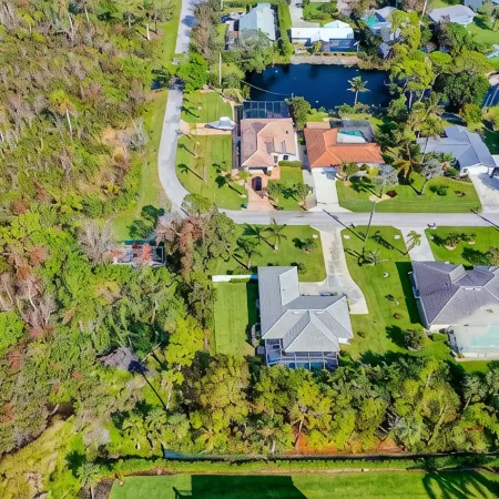 Private Palm Oasis - Close to Barefoot Beach / Bonita Beach / North Naples