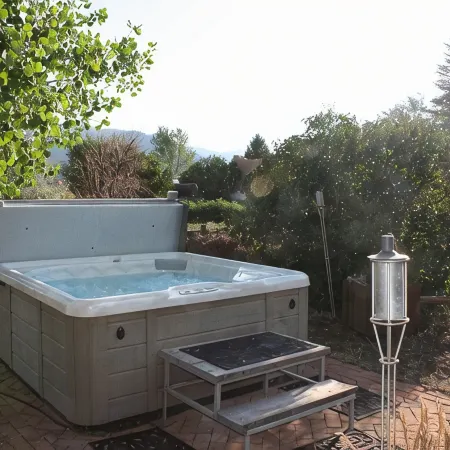 THE CASA CARMEN-ARROYO SECO! LOCATION 15 MINUTES FROM TAOS AND TAOS SKI VALLEY!