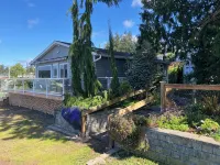 Cozy 2-bedroom cabin in charming Mutiny Bay - 2-Star