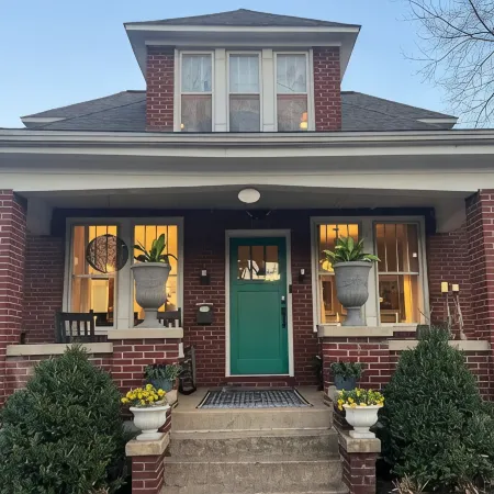 Historic Downtown 1910 Brick 2-Story Home. Dog Friendly. Walk to Everything