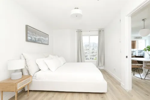 2 Bed + DEN 2 Bath Downtown Kelowna - Boutique