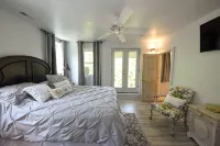 Spring and Summer Are on the Way! Book Your Stay Today! - Wifi