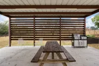 Farmhouse on 8 acres - 4-Star