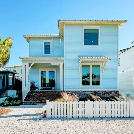 Lux 5BR House @ Tannin, Pool, Steps To Private Beach Access, Walk To Restaurants