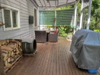Historic Cottage 4 Riverside Dve. Pet friendly, flat fenced yard  on the River. - Wifi