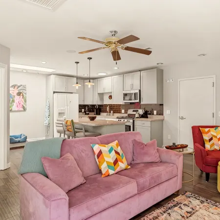 Quiet, Beautiful One Bedroom