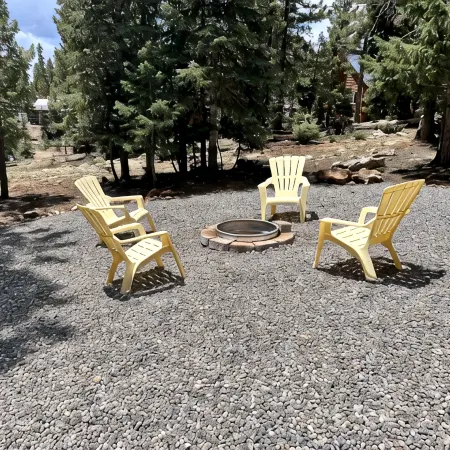 Cozy Cabin Hidden in the Pines! Explore So. Utah including Cedar, Bryce,&Zion NP