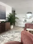 Luxury 5 Bedroom Home, 3 Minute Walk from the Beach - Wifi