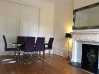 The Residence on Granville - 駐車場