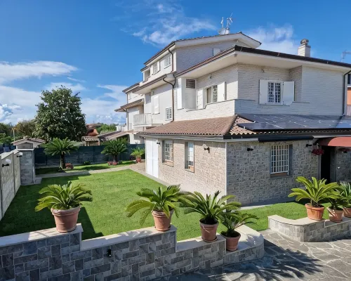 CASTELBARCO HOUSE Hotels near Corviale