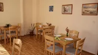 Hotel Palitra - breakfast