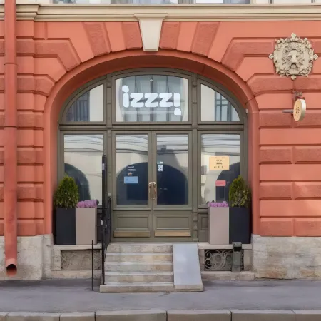 izzzi on Bankovsky Отели рядом с достопримечательностью «Казанский собор»