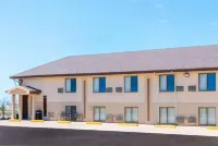 鮑曼速8飯店 Logging Camp Ranch Resort附近的飯店
