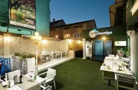 Weekend Boutique Hotel فنادق في Codru