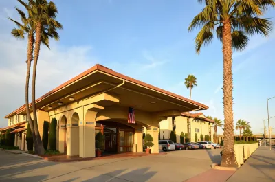 Best Western Plus Executive Inn  Suites Các khách sạn ở Manteca