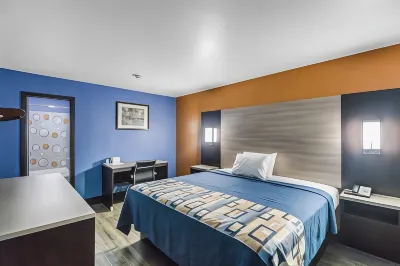 Scottish Inns Hotels near MIDWAY COMMONS
