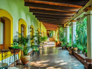 Hotel Hacienda Los Laureles