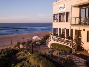 On the Beach Guesthouse Jeffreys Bay