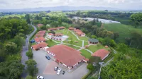 Hotel Campestre Montecarlo Отели в г. 