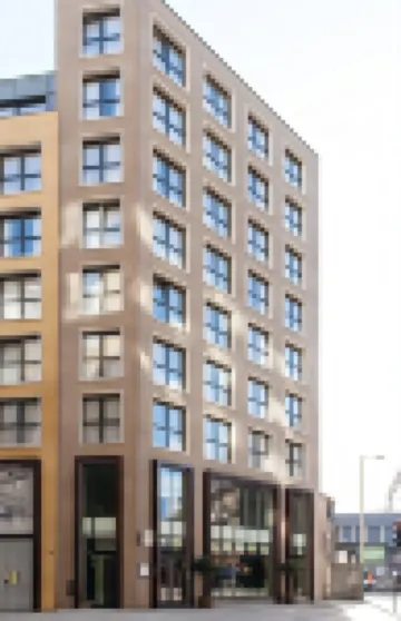 ロックウェル イースト