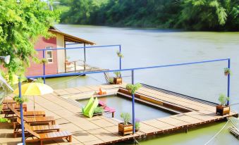 Boutique Raft Resort, River Kwai