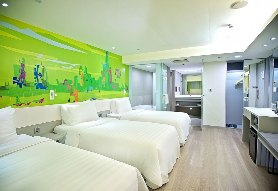 가오슝 시내의 야경과 거리 모습