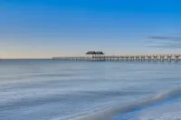 Sleek Coastal Abode 1 Block to Naples Beach! - spa