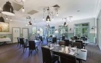 Oscar's on the Yarra Hotel a Warburton