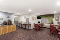 Super 8 by Wyndham Selma/Fresno Area Hotels in Selma