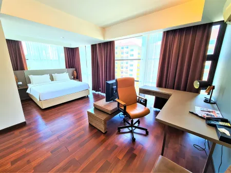 Nexus Regency Suites & Hotel