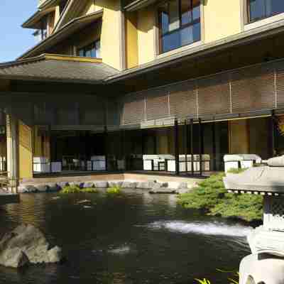 Sumiyoshi-kan, Izu Nagaoka Onsen Hotel Exterior
