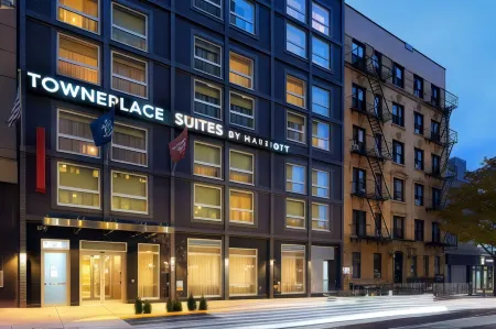 TownePlace Suites New York Manhattan/Times Square Отели рядом с достопримечательностью «Маджестик-театр»