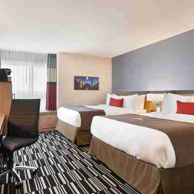 Microtel Inn & Suites by Wyndham Val-d'Or Rooms