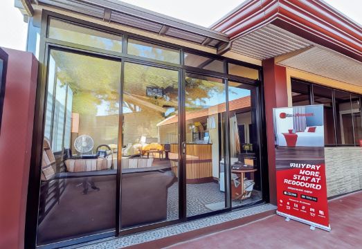 레드도어즈 라가오 외관