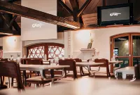 Hotel Dvor Jezersek Brnik Hôtels à : Vopovlje