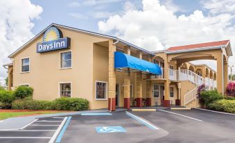 Days Inn by Wyndham Bradenton I-75