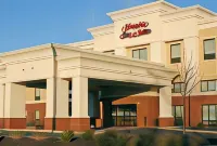 Hampton Inn & Suites Chicago/St. Charles Hôtels à : Wayne Township