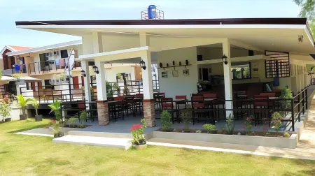 Greenfields Tourist Inn