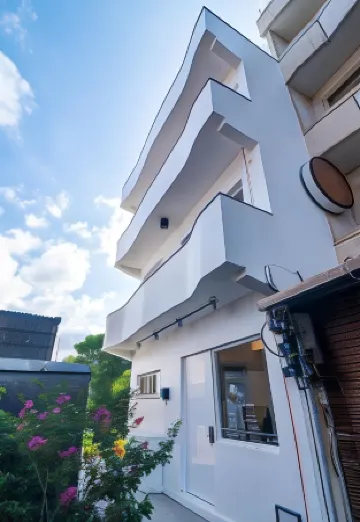 W3 HOSTEL- Self-Service Check-In Hotel Отели рядом с достопримечательностью «National Center for Traditional Arts»