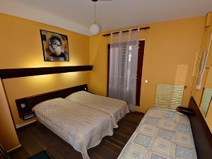 Friendly Auberge - Hostel