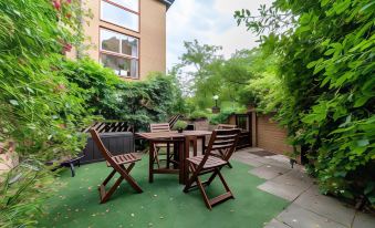 The Wapping Villa - Housity