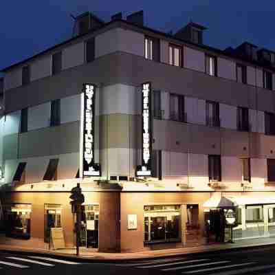 Brit Hotel Mâcon Centre Hotel Exterior
