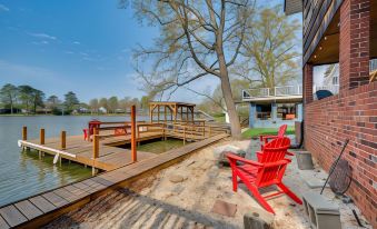 Lakefront New London Home Dock, Fire Pit and Views!