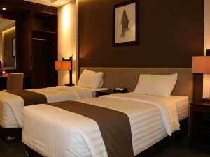 Tanjung Plaza Hotel