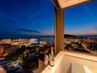 Royal Suites-Sky Hoteles cerca de Playa de Bačvice