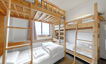 Super Conveniently Located the Guest House Hakodate Bay - Housity