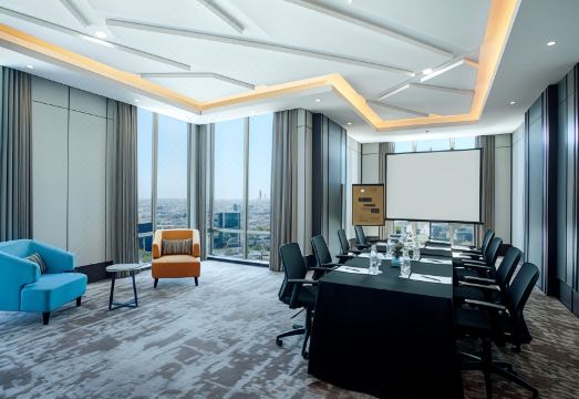 더블트리 힐튼 수라바야